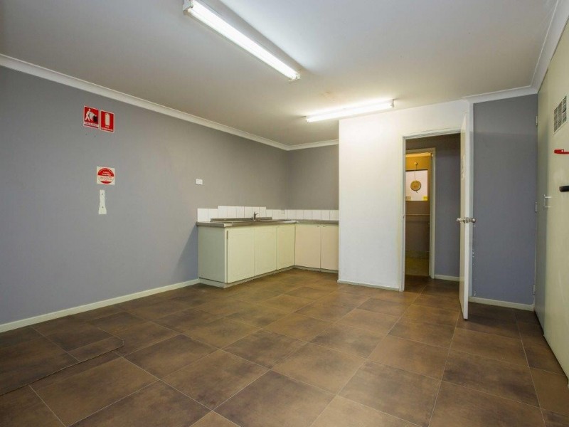 29 Halifax Drive, Davenport WA 6230