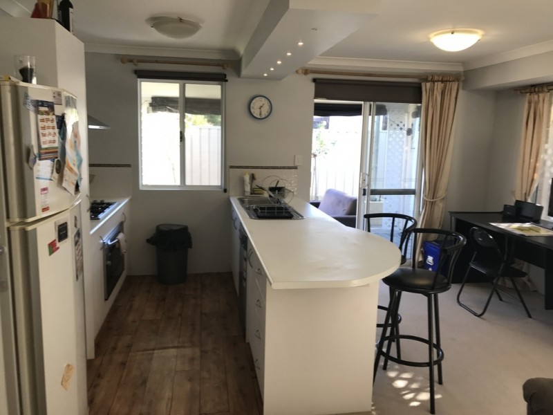 26 Dixon Street, Carey Park WA 6230