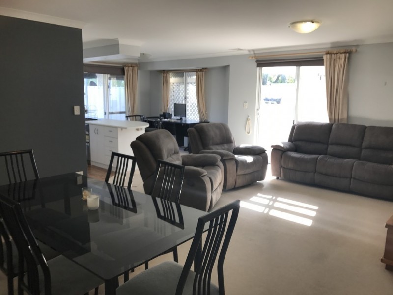 26 Dixon Street, Carey Park WA 6230