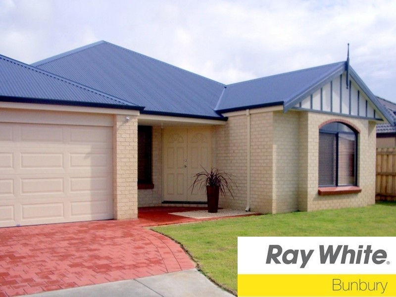 62 Burleigh Drive, Australind WA 6233