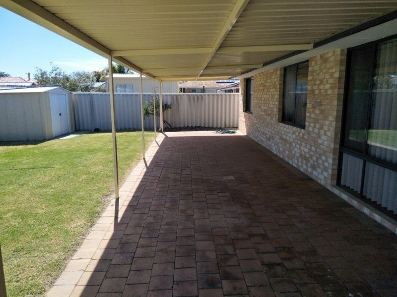 9 Oriel Court, College Grove WA 6230