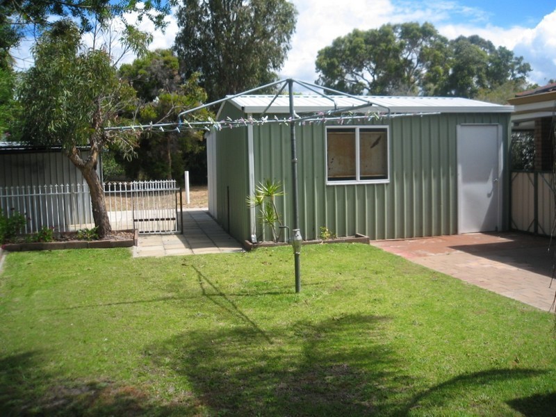 5 May Place, Eaton WA 6232