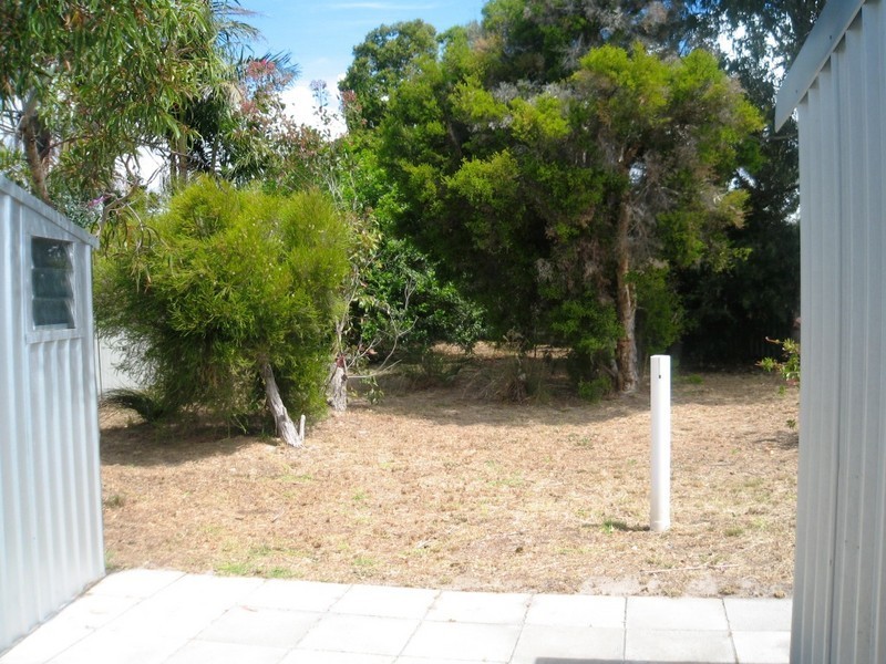5 May Place, Eaton WA 6232