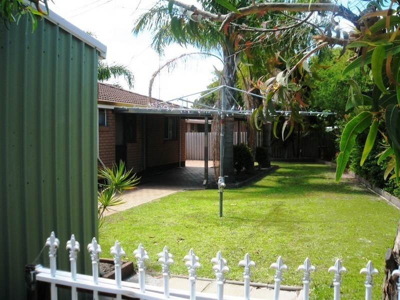 5 May Place, Eaton WA 6232