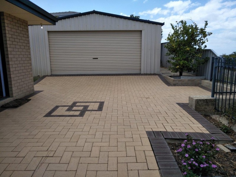 18 Geographe Way, Withers WA 6230