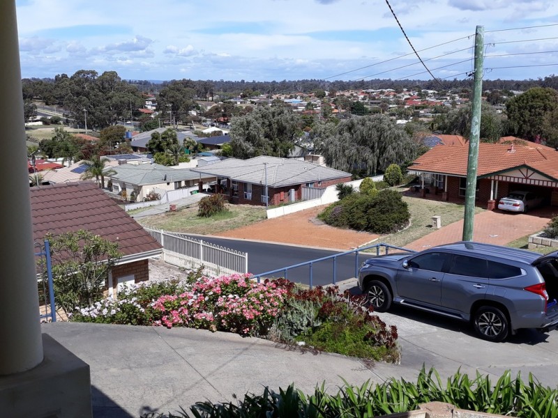 18 Geographe Way, Withers WA 6230