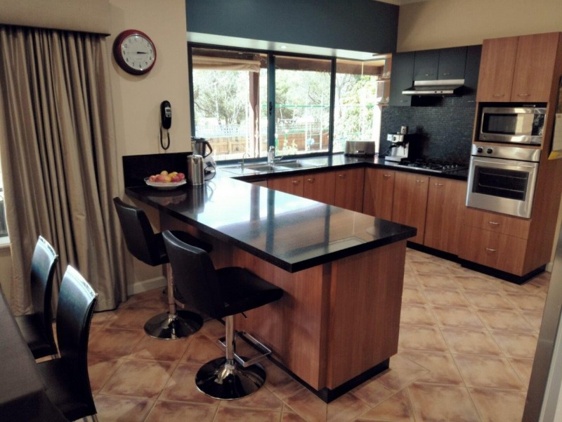 12 Birkdale Place, Pelican Point WA 6230