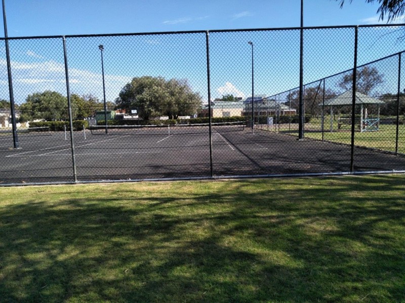 12 Birkdale Place, Pelican Point WA 6230