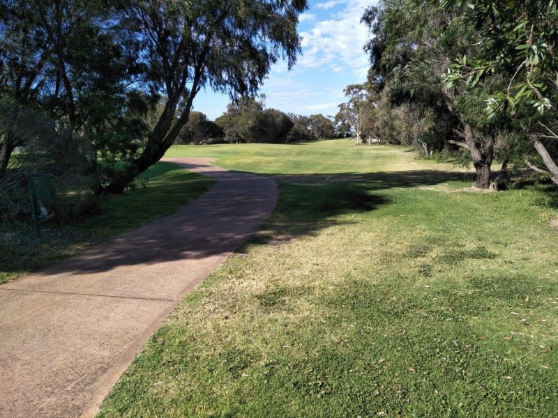 12 Birkdale Place, Pelican Point WA 6230