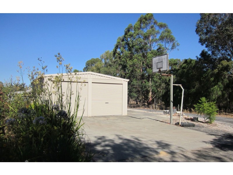 14 Coonan Avenue, Dardanup West WA 6236