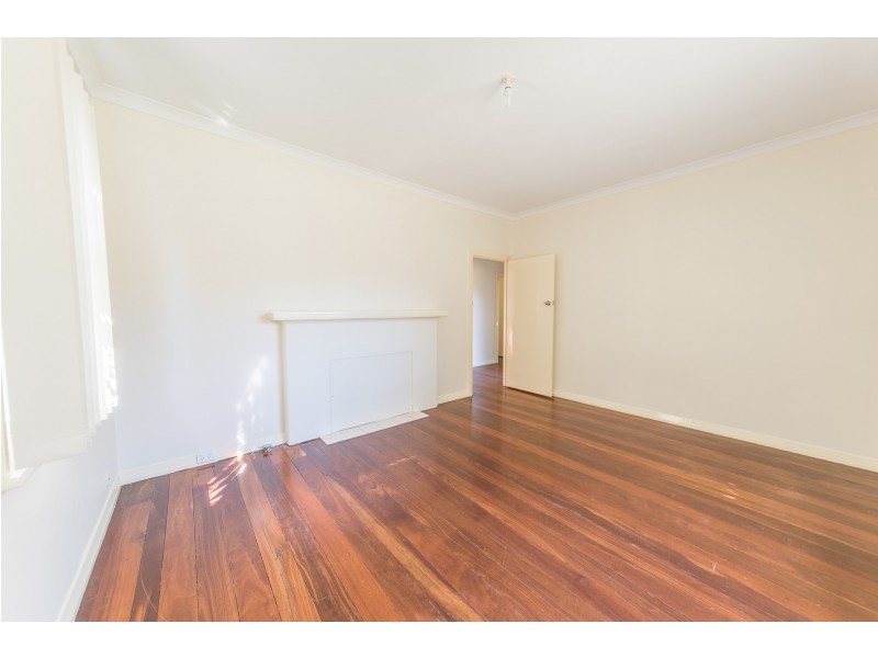 11 Tipping Street, Carey Park WA 6230