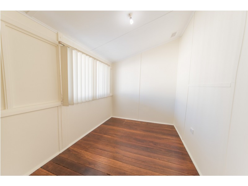 11 Tipping Street, Carey Park WA 6230