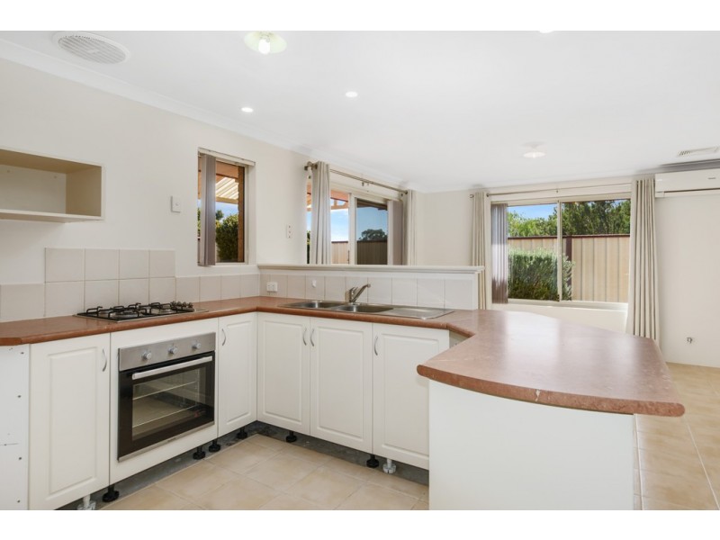 10/15 Wakefield Crescent, Australind WA 6233