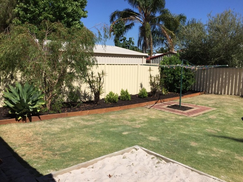 50 Winthrop Avenue, College Grove WA 6230