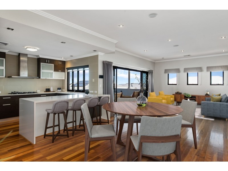 15 Katinka Street, Dalyellup WA 6230