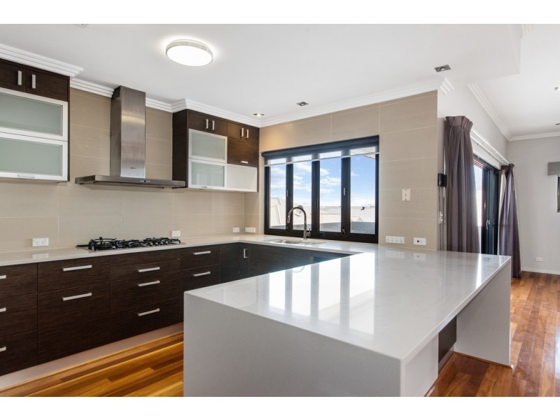 15 Katinka Street, Dalyellup WA 6230