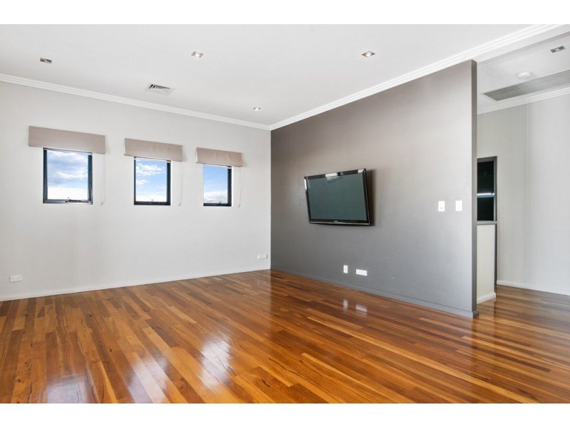 15 Katinka Street, Dalyellup WA 6230