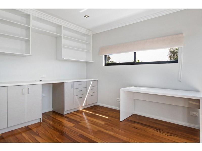 15 Katinka Street, Dalyellup WA 6230