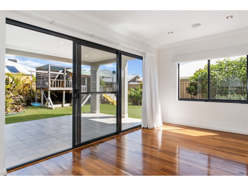 15 Katinka Street, Dalyellup WA 6230