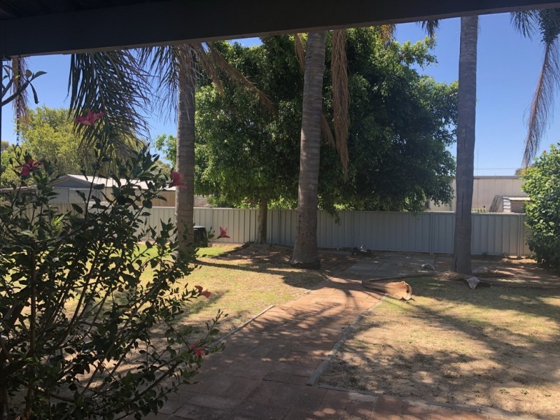 10 Skewes Street, East Bunbury WA 6230