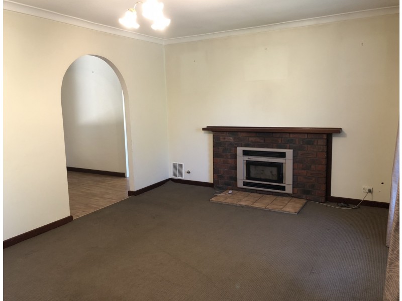 16 Hamilton Road, Eaton WA 6232