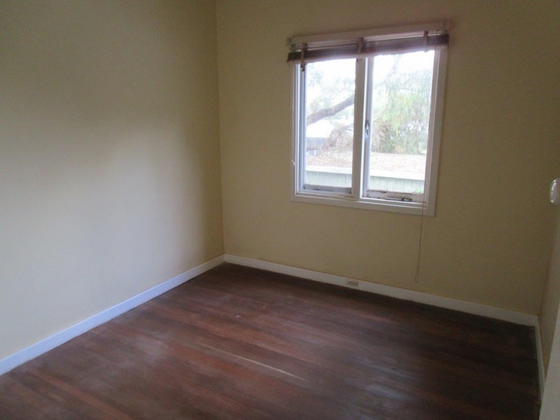 10 Island Queen St, Withers WA 6230