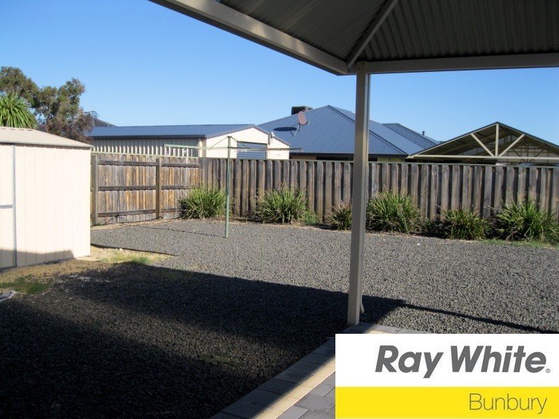 59 Glenfield Drive, Australind WA 6233
