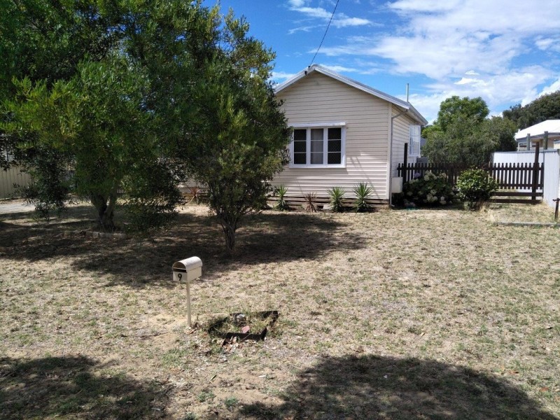 9 Little Street, Carey Park WA 6230