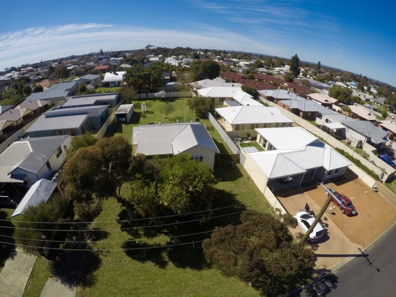 9 Little Street, Carey Park WA 6230