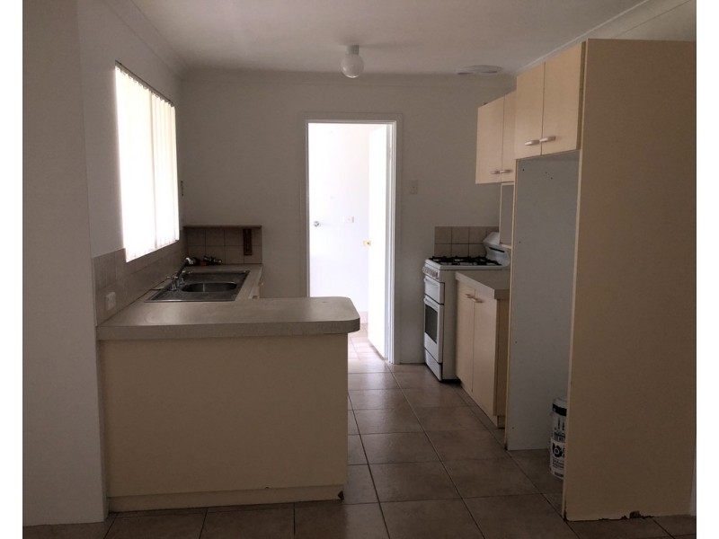 24 Delaporte Way, Carey Park WA 6230