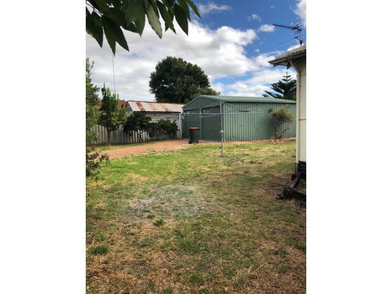 17 Mouarn Street, Carey Park WA 6230