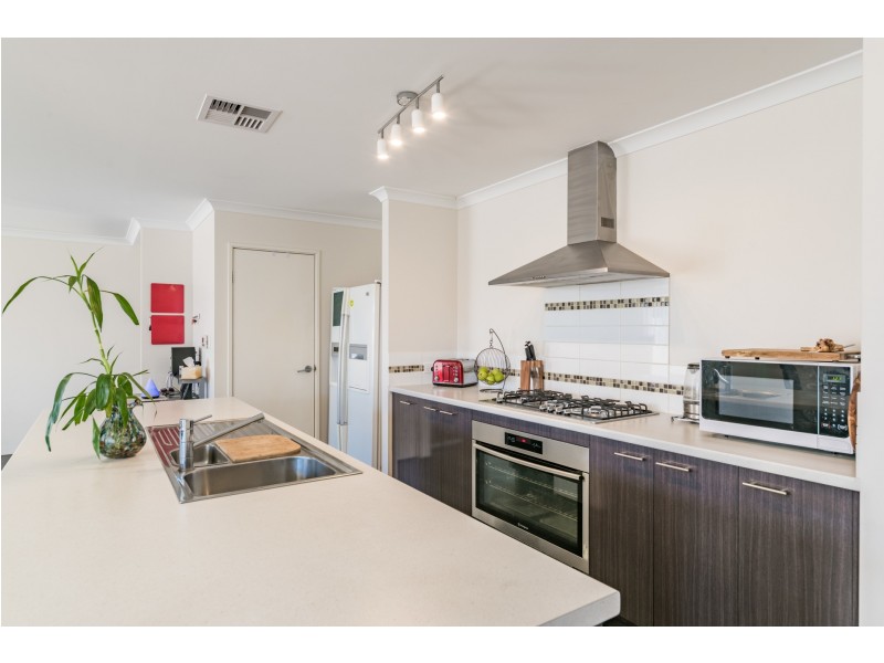 3 Lewana Approach, Dalyellup WA 6230