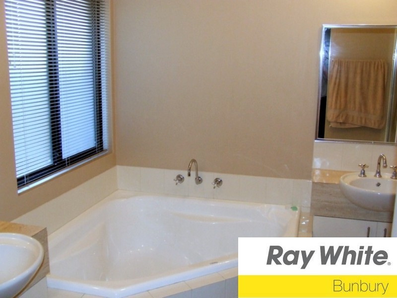 7 King Edward Way, Eaton WA 6232