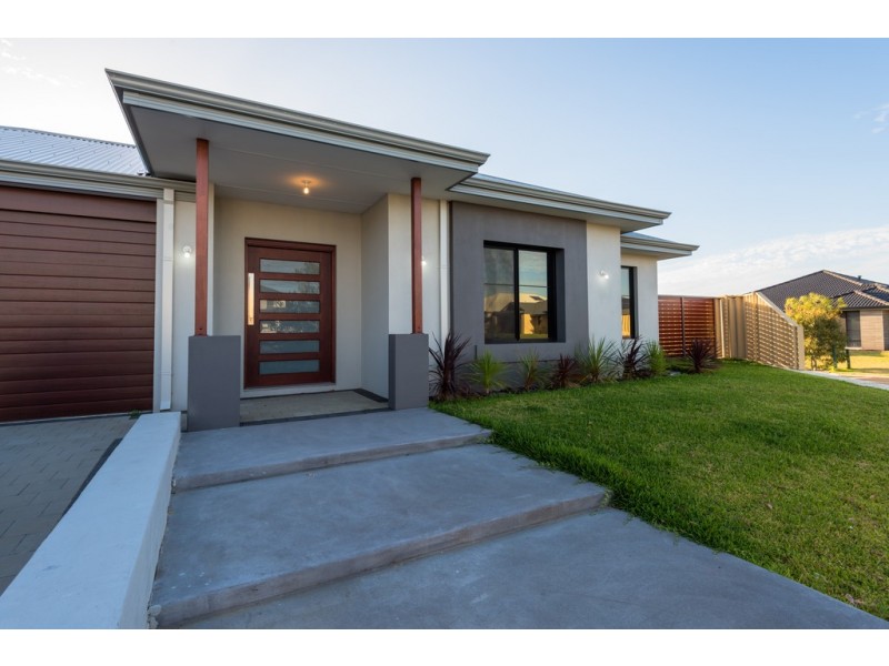 15 Kanalla Avenue, Millbridge WA 6232