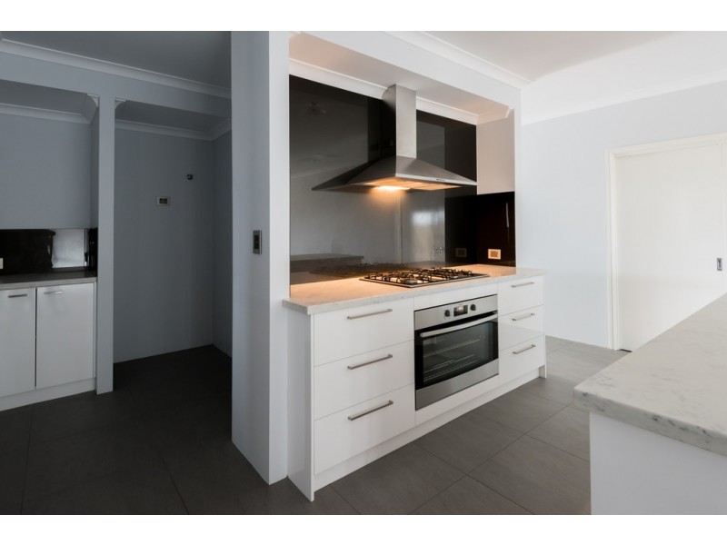 15 Kanalla Avenue, Millbridge WA 6232