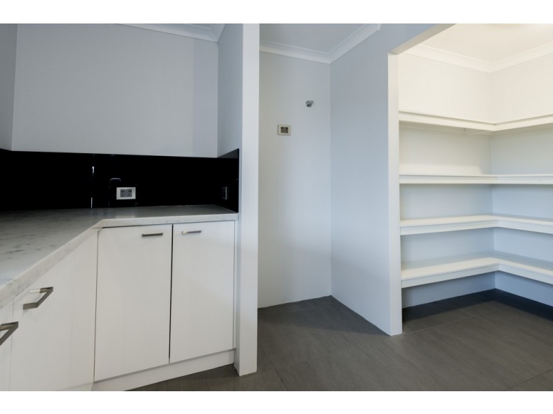 15 Kanalla Avenue, Millbridge WA 6232