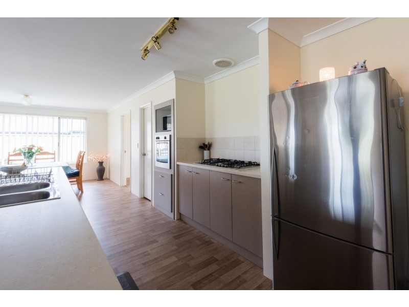 5 Trent Way, Dalyellup WA 6230