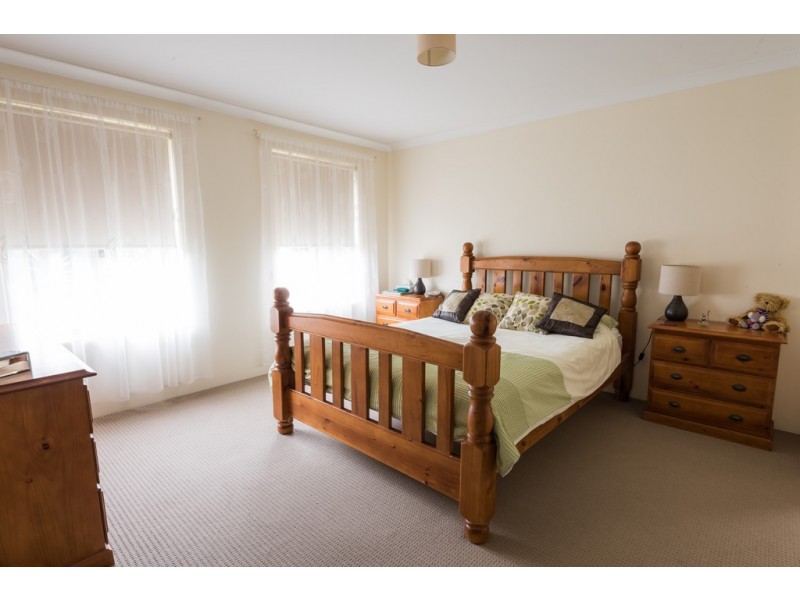 5 Trent Way, Dalyellup WA 6230