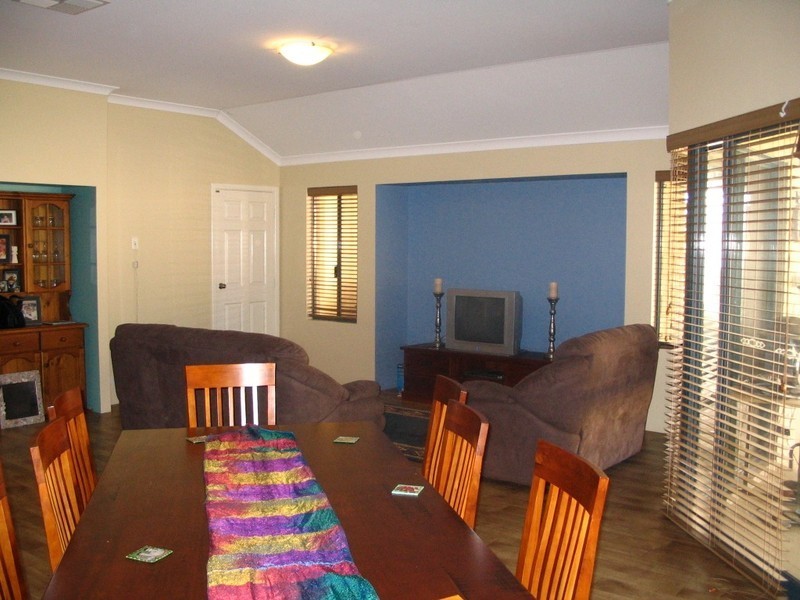 27 Daablone Vista, Dalyellup WA 6230