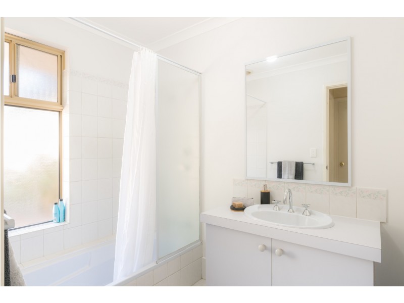 50 Wakefield Crescent, Australind WA 6233