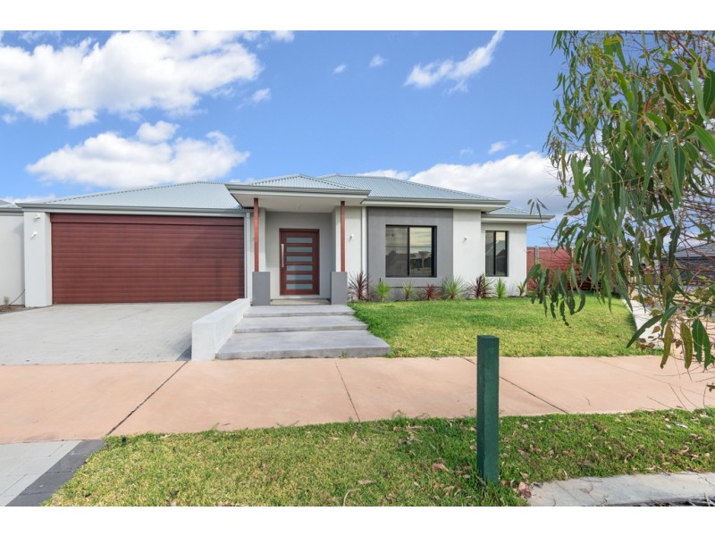 15 Kanalla Avenue, Millbridge WA 6232