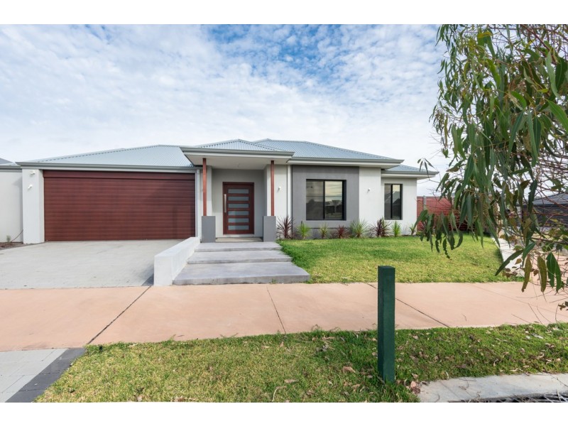 15 Kanalla Avenue, Millbridge WA 6232