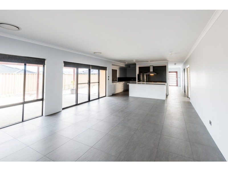 15 Kanalla Avenue, Millbridge WA 6232