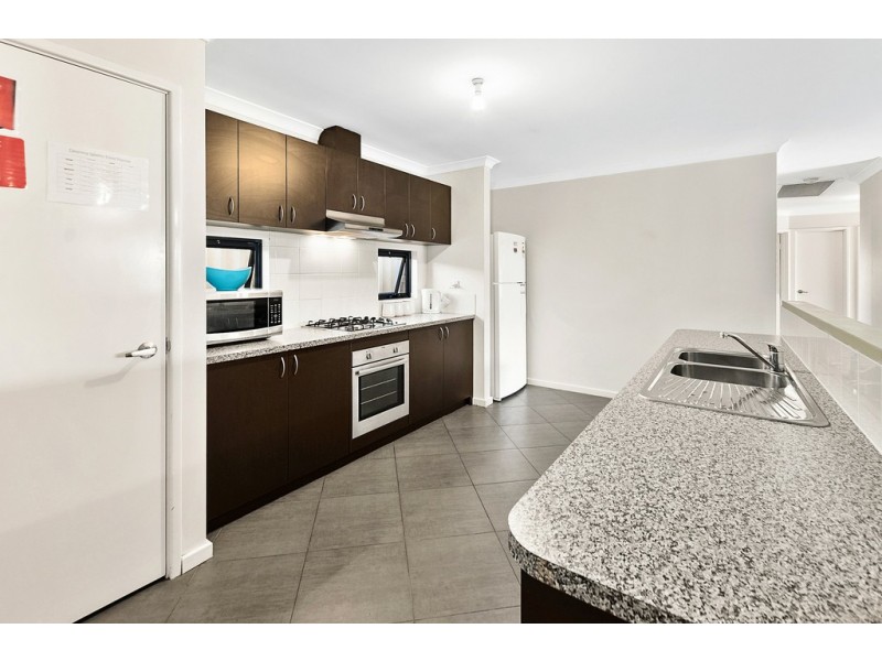 14 Apsley Circle, Millbridge WA 6232