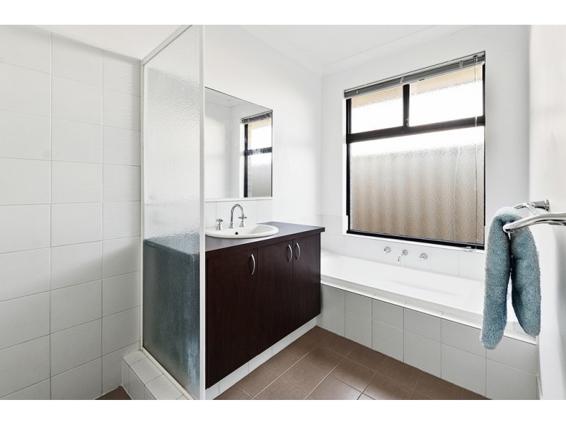 14 Apsley Circle, Millbridge WA 6232