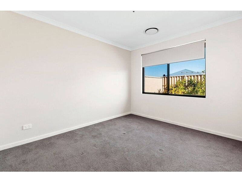 14 Apsley Circle, Millbridge WA 6232