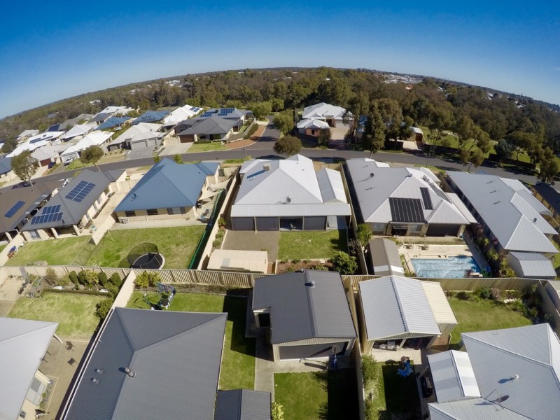 14 Apsley Circle, Millbridge WA 6232