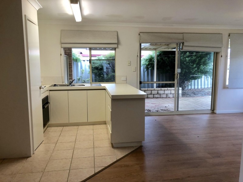 22 Oriel Court, College Grove WA 6230