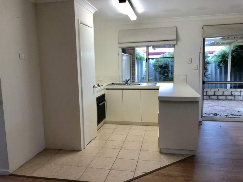 22 Oriel Court, College Grove WA 6230