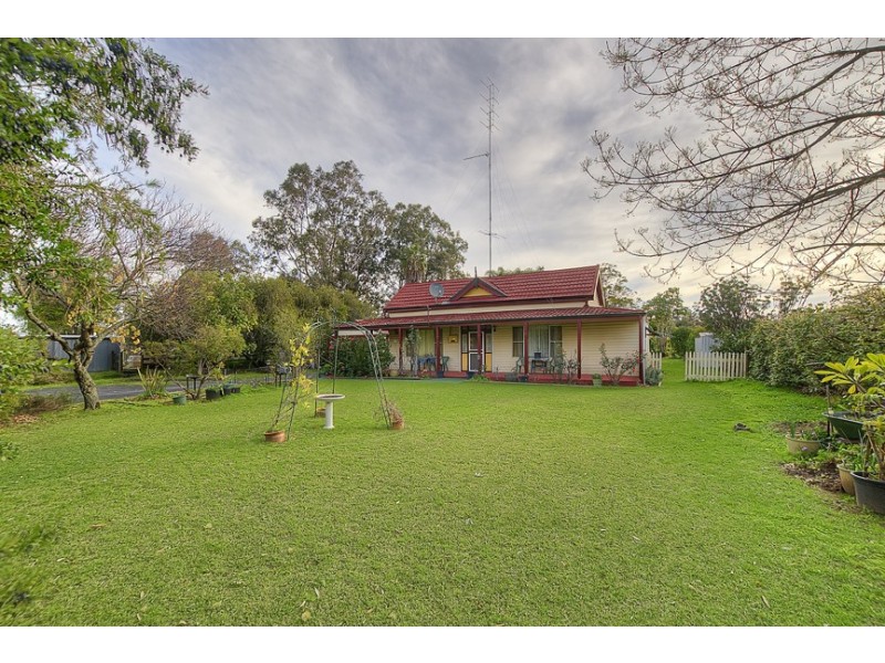 43 Third St, Harvey WA 6220